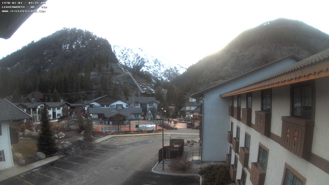 Icicle Village Resort Webcam